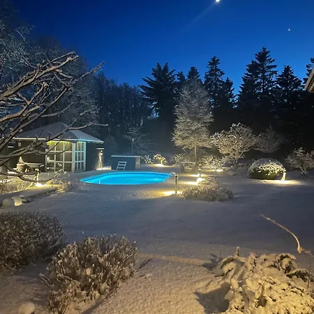 別荘 Aneks I Rolige Omgivelser-adgang Til Pool Og Sauna